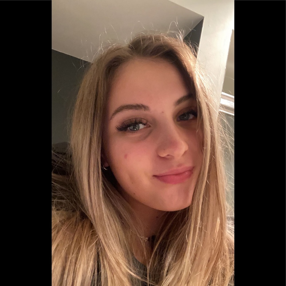 Meet your Posher, Leah